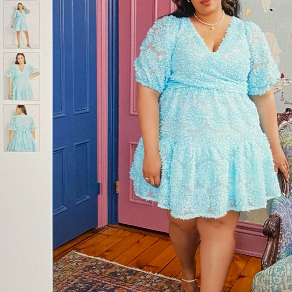 Women's 3d blue mini dress size 16